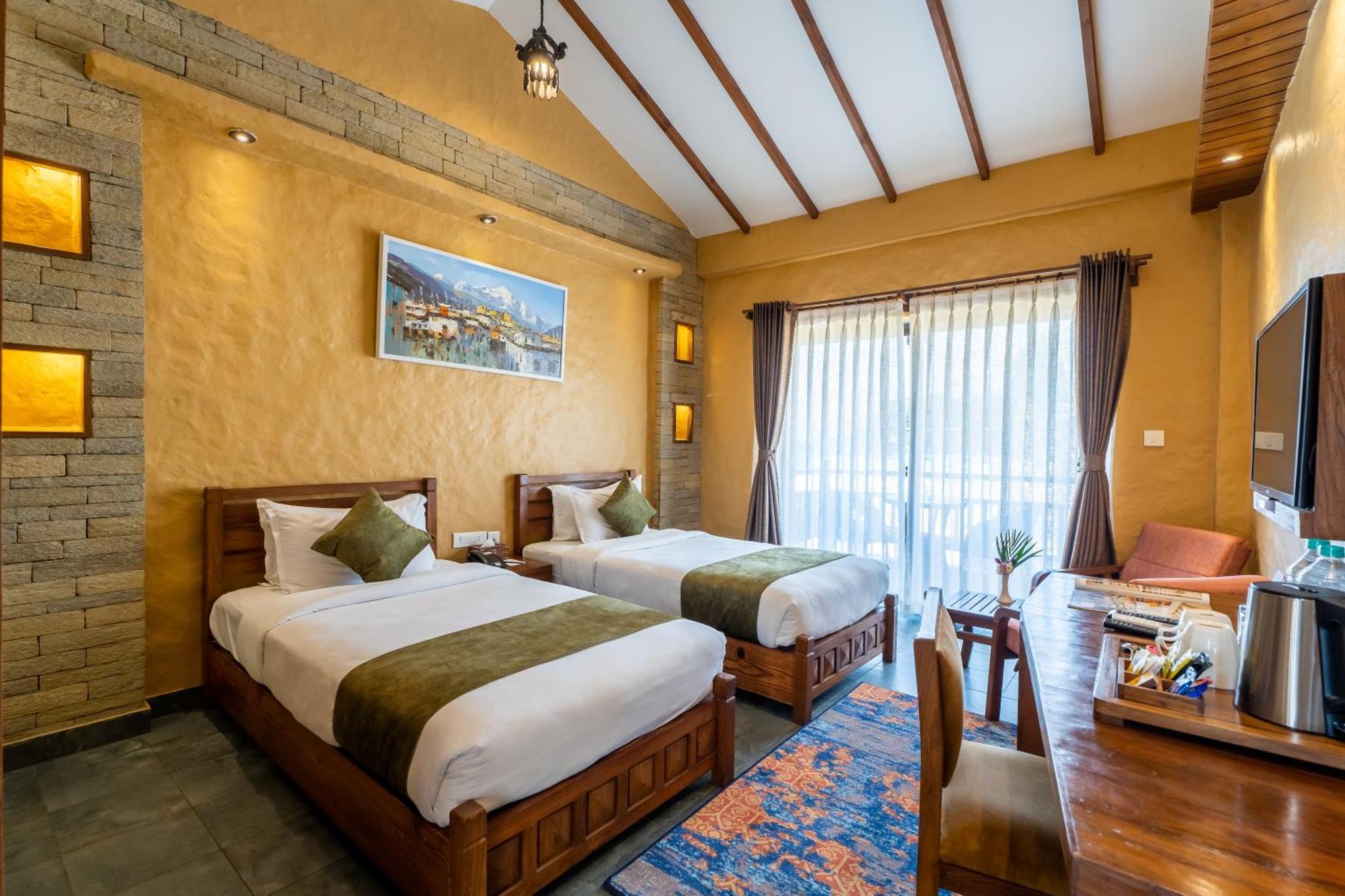 Bar Peepal Resort Покхара Екстер'єр фото Deluxe Room